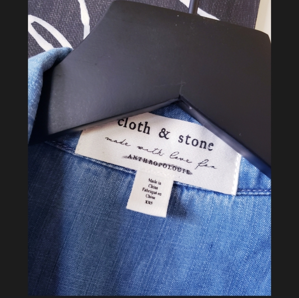 Top - Picture 3 of 3